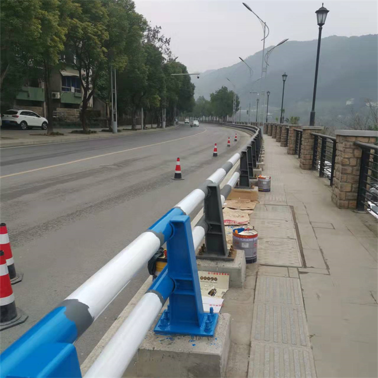 鄂尔多斯防撞护栏